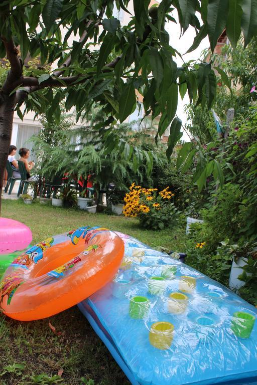 Veda Guest House Pomorie Exterior foto