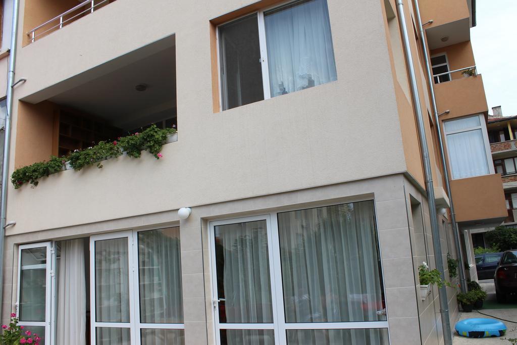 Veda Guest House Pomorie Exterior foto