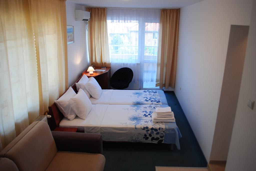 Veda Guest House Pomorie Exterior foto