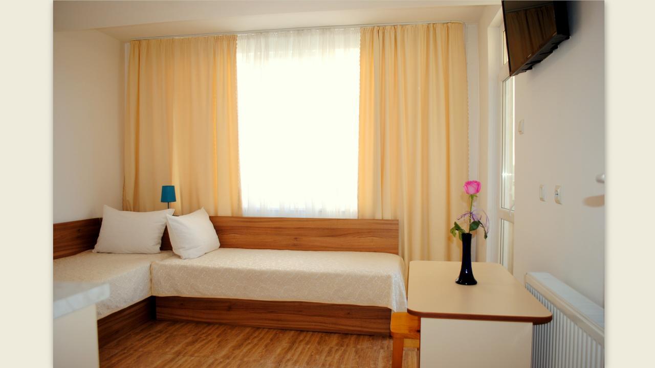 Veda Guest House Pomorie Exterior foto