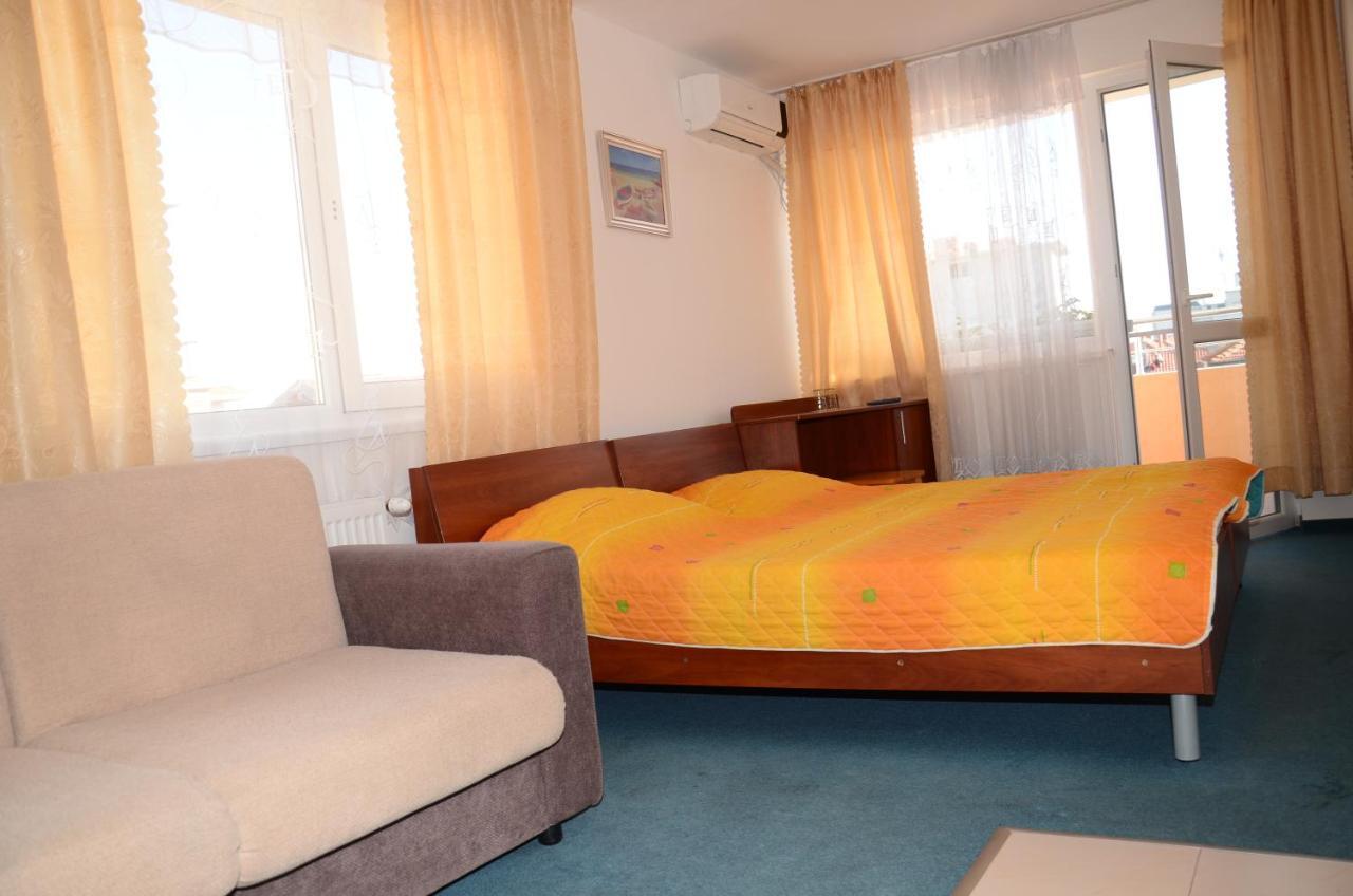 Veda Guest House Pomorie Exterior foto